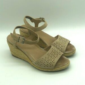 Vionic Wedges Women's 9.5 Tulum Ariel Backstrap Nude Cut Out Suede Espadrille